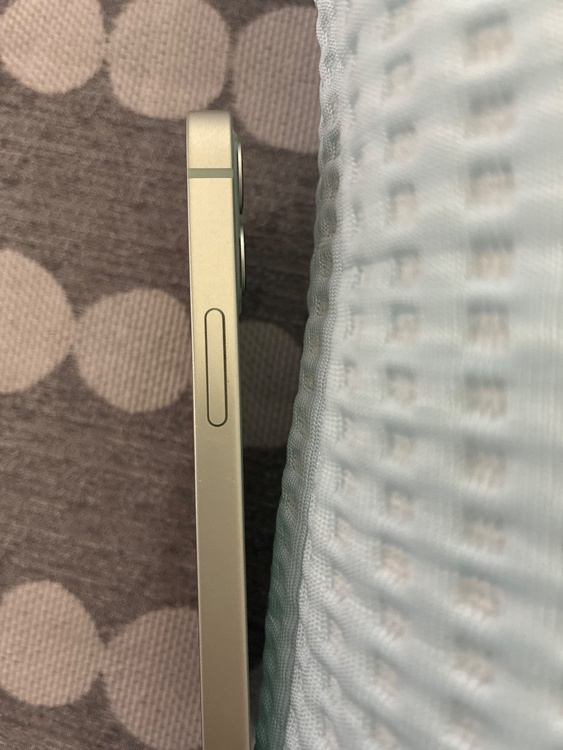iPhone iPhone 12 mini 64GB SIMフリー（スマホ）の商品画像 - 査定依頼日：2026年8月26日 - 最高査定価格：20,000円