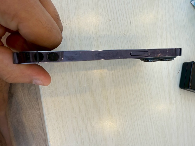 iPhone14pro パープル（スマホ）の商品画像 - 査定依頼日：2025年10月9日 - 最高査定価格：71,000円