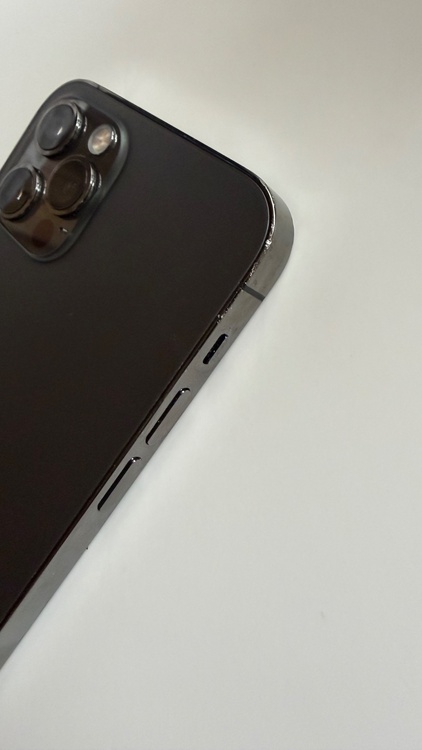 iPhone iPhone 12 Pro 128GB au（スマホ）の商品画像 - 査定依頼日：2026年9月7日 - 最高査定価格：27,000円