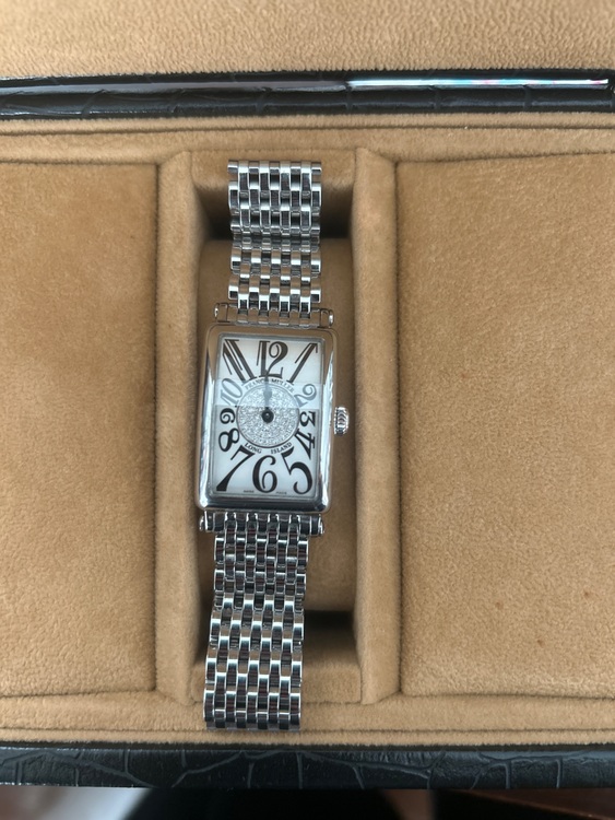 フランクミュラー ロングアイランド 111（高級時計）の商品画像 - 査定依頼日：2025年10月16日 - 最高査定価格：320,000円