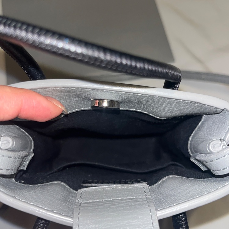 ミニSHOPPING BAG（ブランドバッグ）の商品画像 - 査定依頼日：2025年6月30日 - 最高査定価格：40,000円