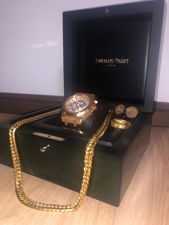 オーデマピゲ ロイヤルオーク 26320OR.OO.D088CR.0（高級時計）の商品画像 - 査定依頼日：2025年8月14日 - 最高査定価格：6,800,000円