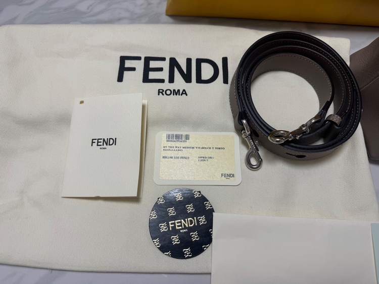 フェンディ（ブランドバッグ）の商品画像 - 査定依頼日：2026年8月14日 - 最高査定価格：60,000円