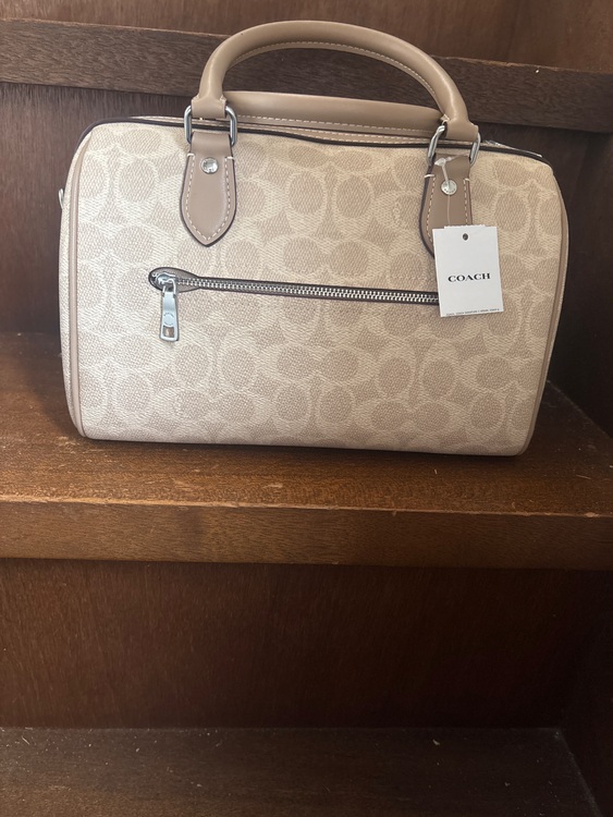 COACH（ブランドバッグ）の商品画像 - 査定依頼日：2025年9月28日 - 最高査定価格：3,000円