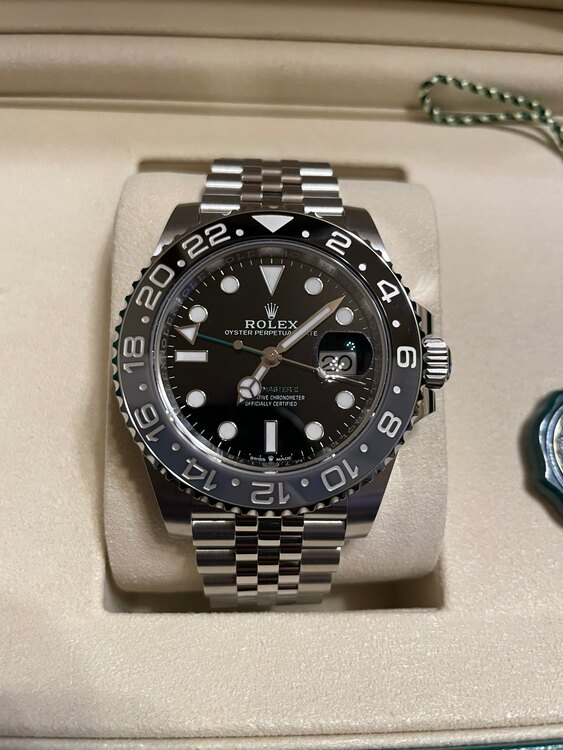 GMTマスター2（高級時計）の商品画像 - 査定依頼日：2025年3月20日 - 最高査定価格：2,650,000円