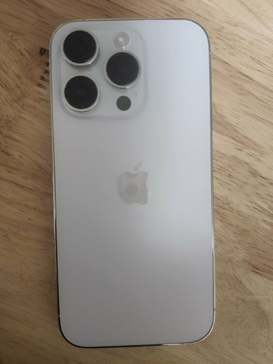 iPhone14pro（スマホ）の商品画像 - 査定依頼日：2026年7月30日 - 最高査定価格：61,000円