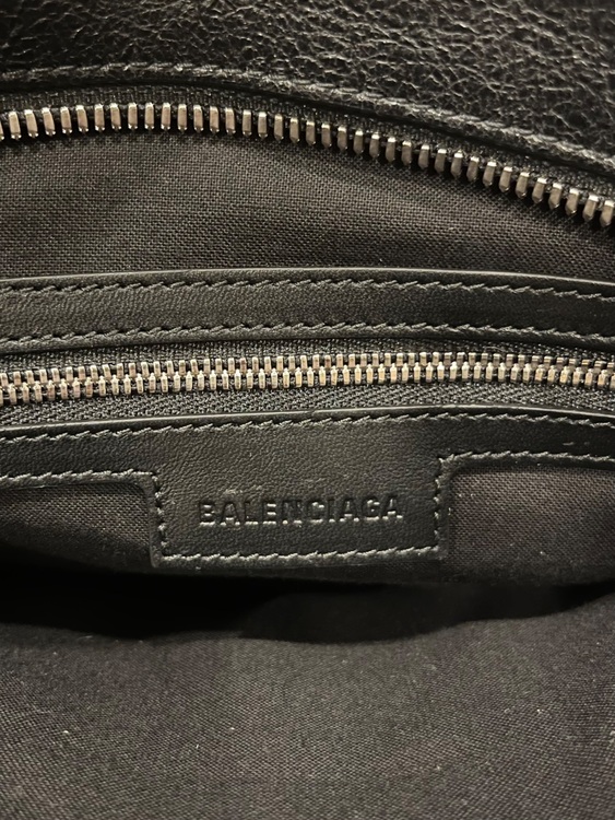 le city（ブランドバッグ）の商品画像 - 査定依頼日：2025年11月30日 - 最高査定価格：170,000円