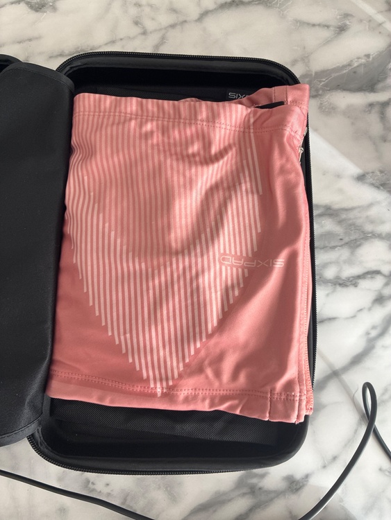 シックスパッド コアベルト・アブズ （家電）の商品画像 - 査定依頼日：2026年2月19日 - 最高査定価格：4,500円