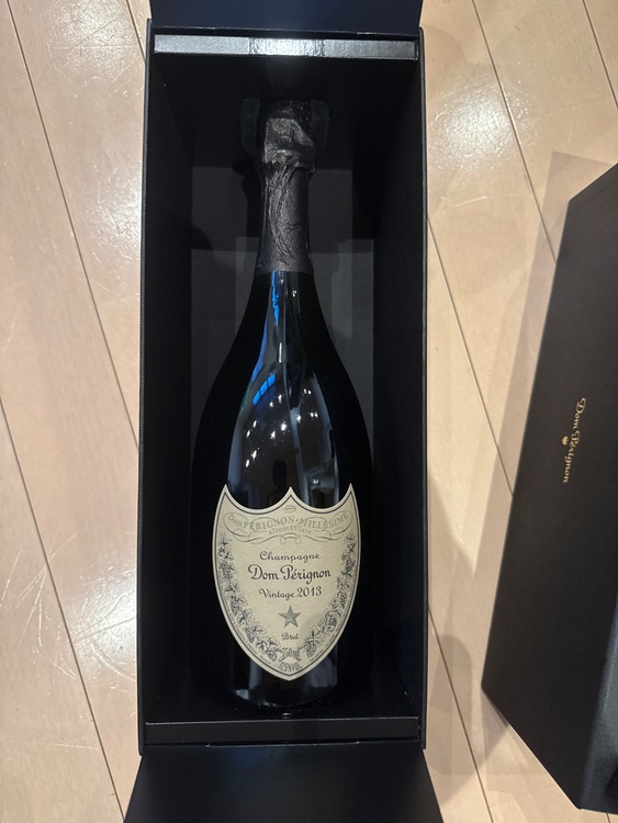 シャンパン ドン・ペリニヨン （お酒）の商品画像 - 査定依頼日：2025年7月29日 - 最高査定価格：19,500円