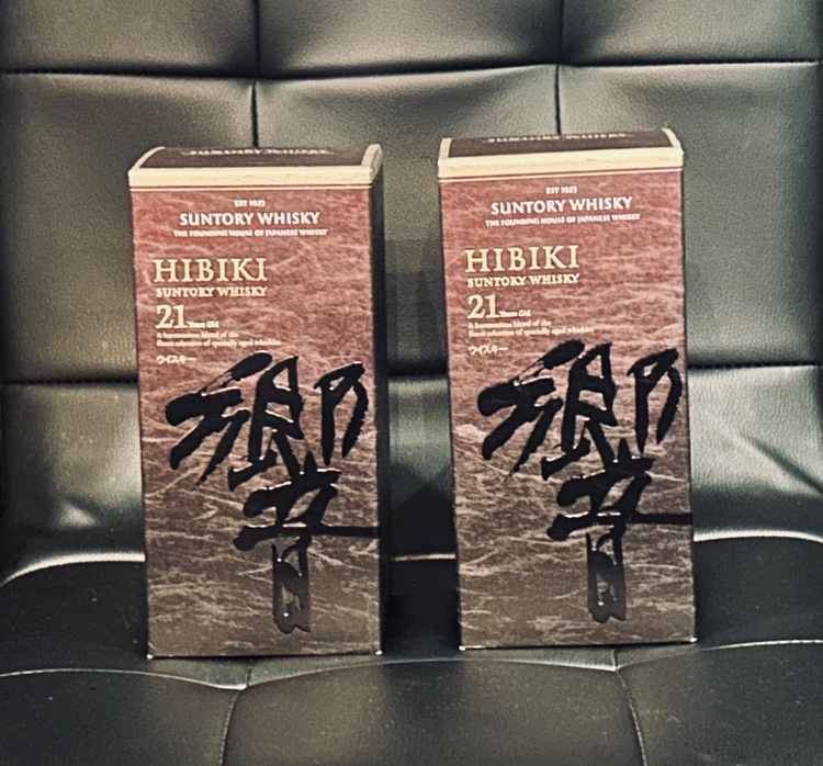 ウイスキー サントリー響 （お酒）の商品画像 - 査定依頼日：2025年9月26日 - 最高査定価格：130,000円