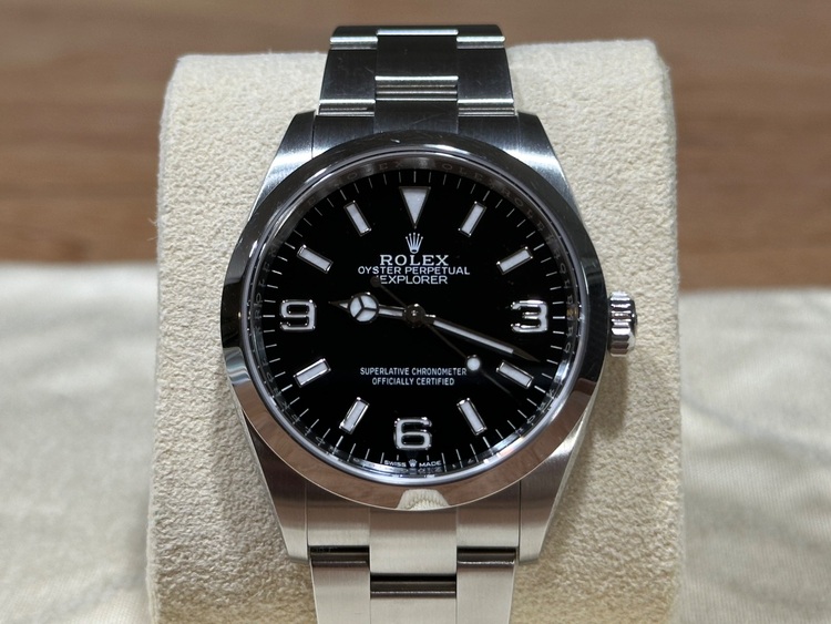 ロレックス エクスプローラー 12427（高級時計）の商品画像 - 査定依頼日：2025年8月1日 - 最高査定価格：1,150,000円