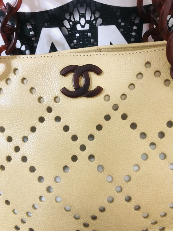 シャネル　キャビアスキンベッコウチェーントートバッグ（ブランドバッグ）の商品画像 - 査定依頼日：2021年10月21日 - 最高査定価格：110,000円