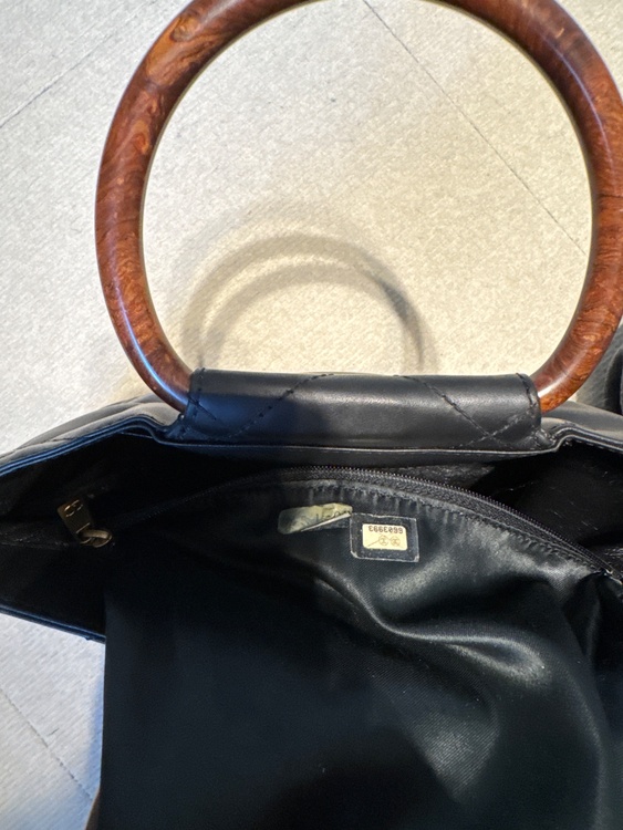 マトラッセ　ウッドハンドル（ブランドバッグ）の商品画像 - 査定依頼日：2026年4月14日 - 最高査定価格：140,000円