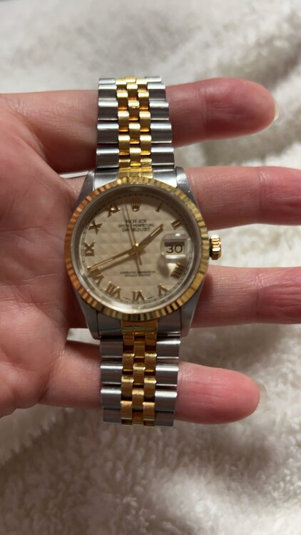 ロレックス デイトナ 1623（高級時計）の商品画像 - 査定依頼日：2025年3月25日 - 最高査定価格：1,050,000円