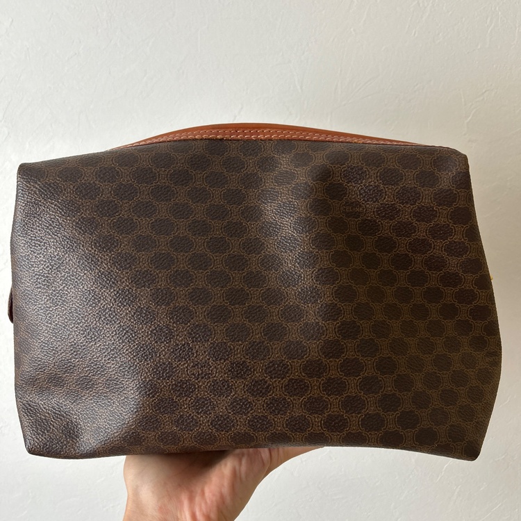 セリーヌ  （ブランドバッグ）の商品画像 - 査定依頼日：2026年4月15日 - 最高査定価格：20,000円