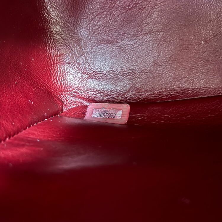 マトラッセ ショルダーバッグ ブラック（ブランドバッグ）の商品画像 - 査定依頼日：2025年8月22日 - 最高査定価格：170,000円