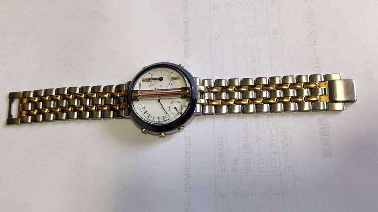 シチズン電波腕時計（高級時計）の商品画像 - 査定依頼日：2025年4月23日 - 最高査定価格：100,000円