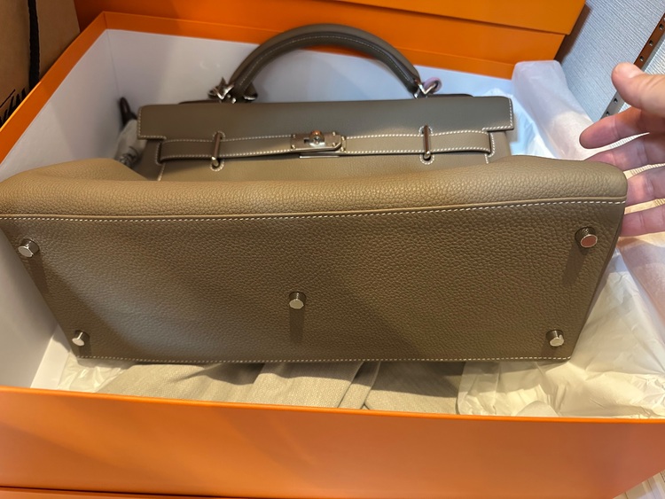 エルメス ケリー （ブランドバッグ）の商品画像 - 査定依頼日：2025年10月13日 - 最高査定価格：3,000,000円