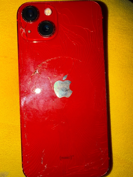 iPhone 13 128GB au（スマホ）の商品画像 - 査定依頼日：2026年3月31日 - 最高査定価格：20,000円