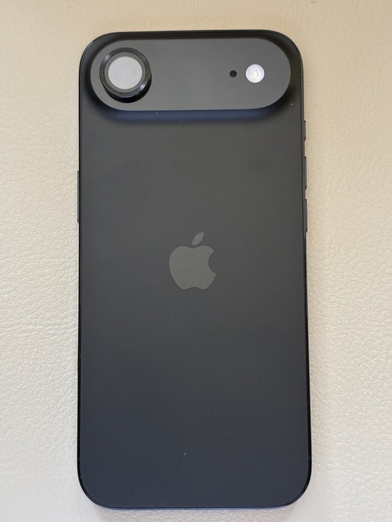 iPhone Air 256GB SIMフリー（スマホ）の商品画像 - 査定依頼日：2026年5月2日 - 最高査定価格：100,000円