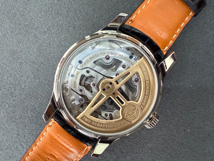 IW503401（高級時計）の商品画像 - 査定依頼日：2025年9月24日 - 最高査定価格：2,100,000円