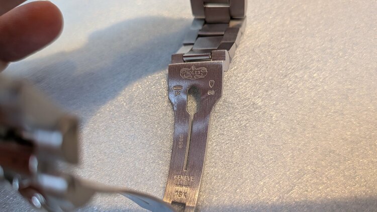 m1803/9（高級時計）の商品画像 - 査定依頼日：2026年6月3日 - 最高査定価格：4,000,000円