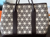 ガーデンパーティPMトワルソーアッシュ/ネゴンダ（ブランドバッグ）の商品画像 - 査定依頼日：2025年7月30日 - 最高査定価格：250,000円