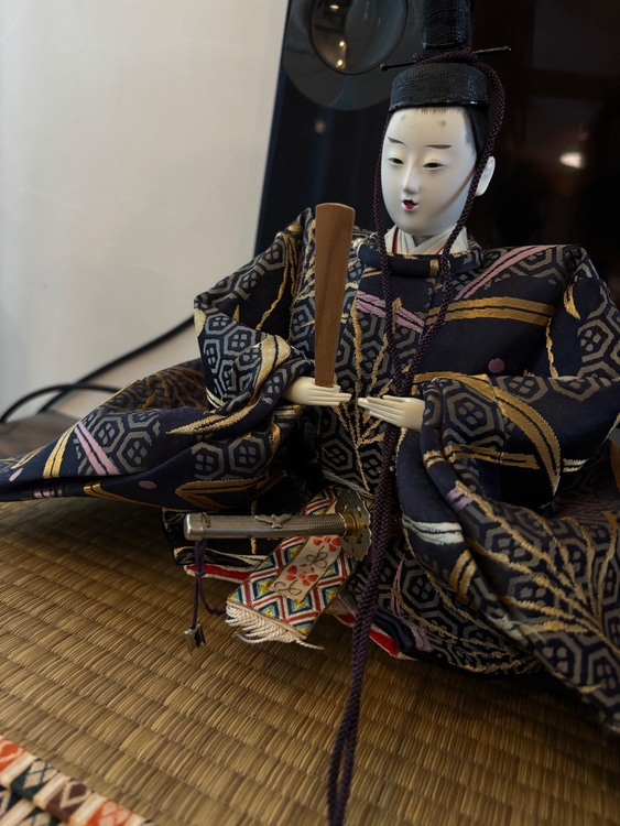 京雛（美術品・骨董品）の商品画像 - 査定依頼日：2025年11月25日 - 最高査定価格：1,000円