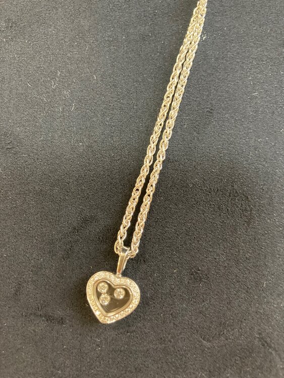 ショパール（宝石）の商品画像 - 査定依頼日：2023年12月16日 - 最高査定価格：210,000円