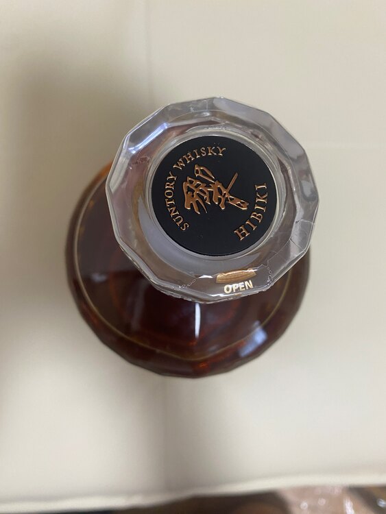 ウイスキー サントリー響 （お酒）の商品画像 - 査定依頼日：2025年2月10日 - 最高査定価格：70,000円