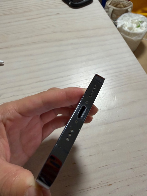 iPhone 12 Pro 128GB au（スマホ）の商品画像 - 査定依頼日：2026年3月8日 - 最高査定価格：28,000円