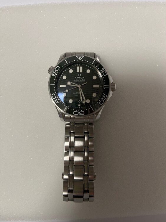オメガ シーマスター 210.30.42.20.10.001（高級時計）の商品画像 - 査定依頼日：2024年12月20日 - 最高査定価格：600,000円