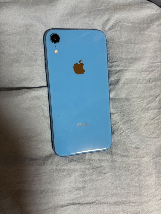 iPhoneXR 64GB au（スマホ）の商品画像 - 査定依頼日：2026年2月16日 - 最高査定価格：14,000円