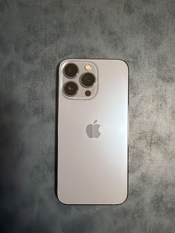 iPhone 13 Pro 128GB docomo（スマホ）の商品画像 - 査定依頼日：2026年4月12日 - 最高査定価格：46,000円