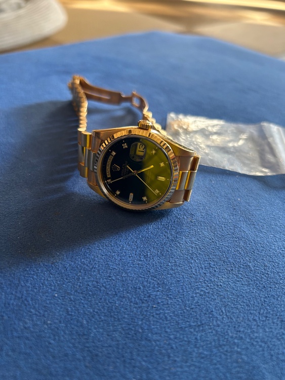 ディディト　ブラックフェイス　テンポイントダイヤ（高級時計）の商品画像 - 査定依頼日：2026年3月8日 - 最高査定価格：3,350,000円