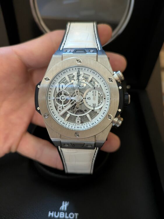 ウブロ ビックバン （高級時計）の商品画像 - 査定依頼日：2025年10月1日 - 最高査定価格：1,300,000円