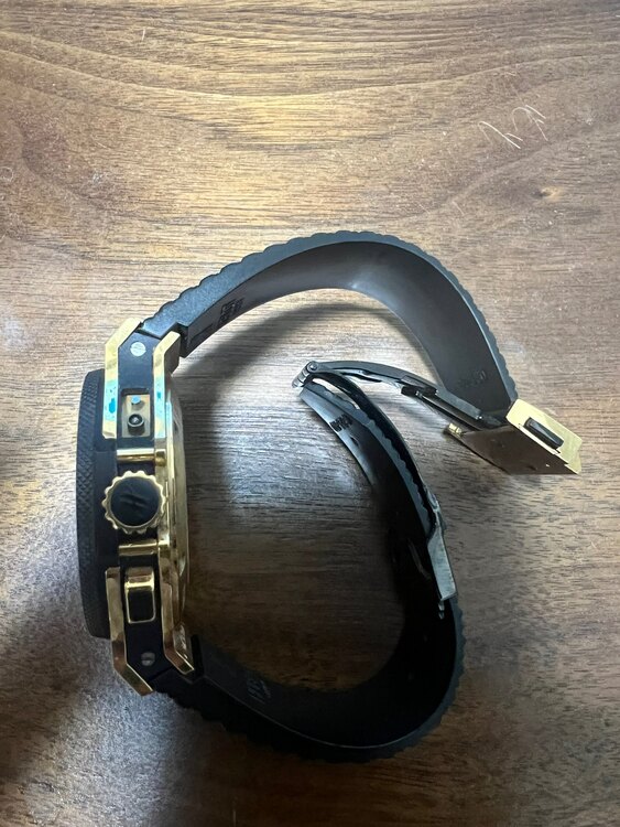 ウブロ ビックバン （高級時計）の商品画像 - 査定依頼日：2025年3月13日 - 最高査定価格：1,550,000円