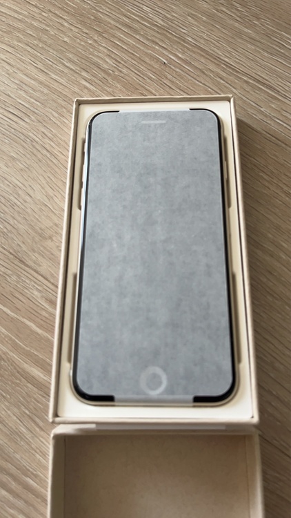 iPhone SE 第3世代（スマホ）の商品画像 - 査定依頼日：2026年6月17日 - 最高査定価格：38,000円