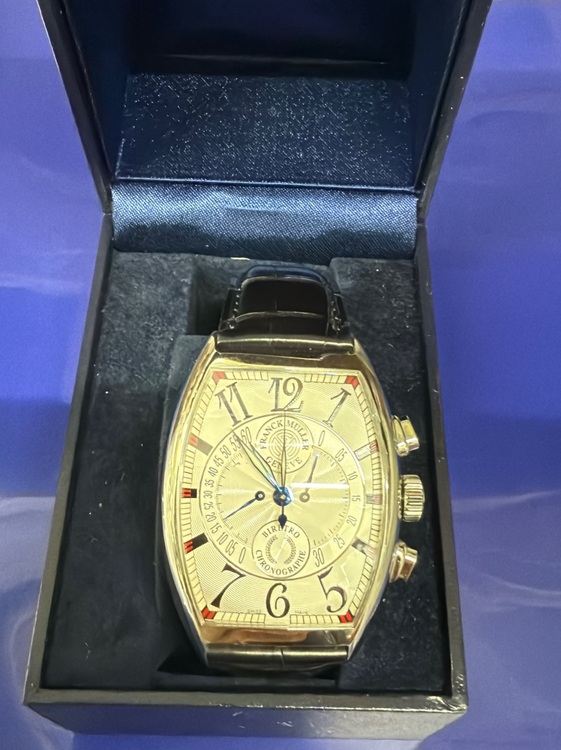 フランクミュラー その他 7850 CC B（高級時計）の商品画像 - 査定依頼日：2025年9月29日 - 最高査定価格：620,000円