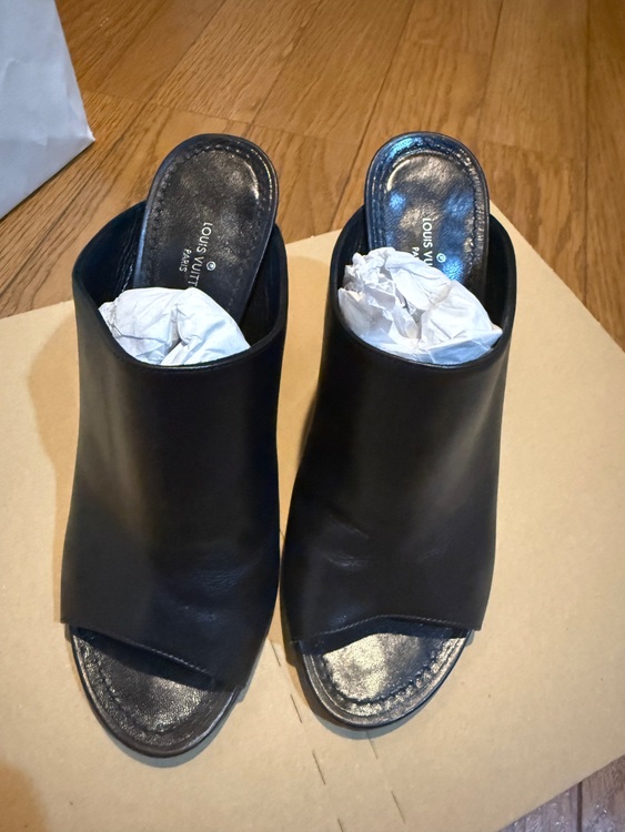 サンダル（古着・ファッション）の商品画像 - 査定依頼日：2025年7月30日 - 最高査定価格：20,000円