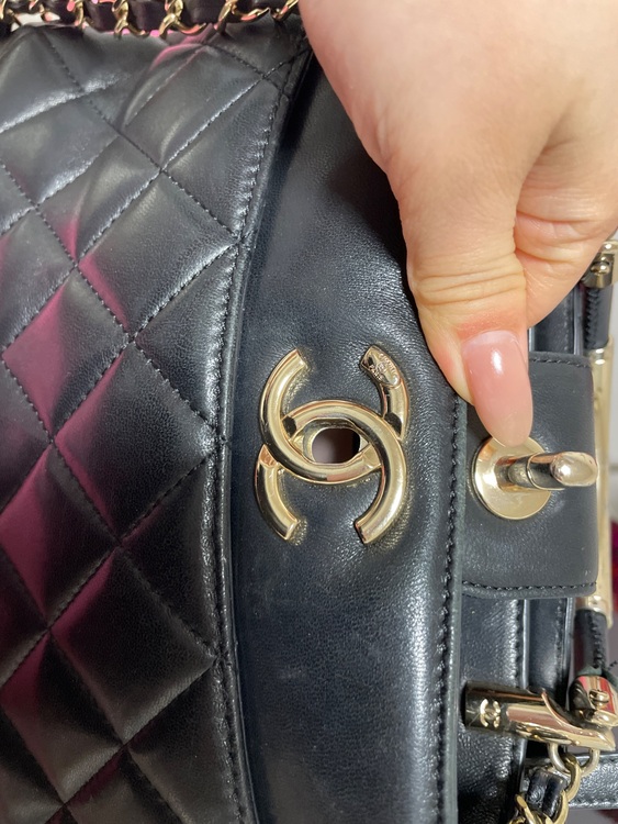 tote（ブランドバッグ）の商品画像 - 査定依頼日：2025年7月25日 - 最高査定価格：300,000円