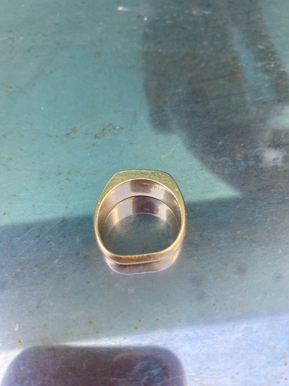 0.１４ダイヤ１０個入り指輪（金・貴金属）の商品画像 - 査定依頼日：2026年4月13日 - 最高査定価格：1,250,000円