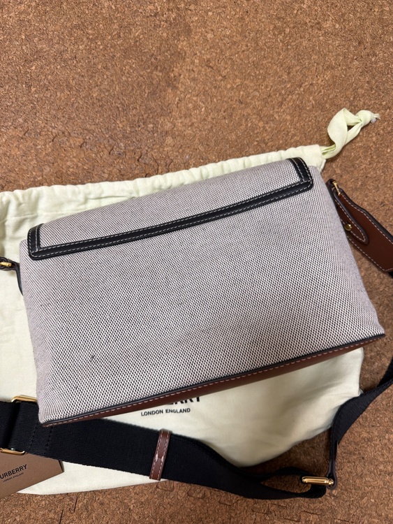 ショルダーバッグ（ブランドバッグ）の商品画像 - 査定依頼日：2026年10月5日 - 最高査定価格：40,000円