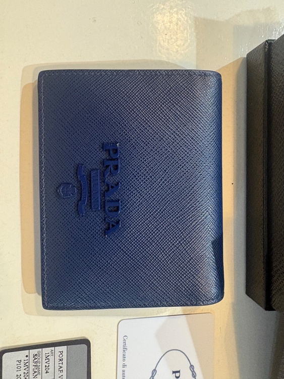 サフィアーノ　シャイン（ブランド財布・小物）の商品画像 - 査定依頼日：2026年2月12日 - 最高査定価格：10,000円