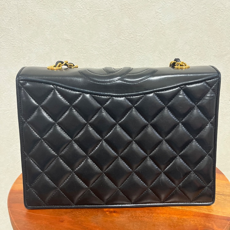 ヴィンテージ　チェーンバッグ　（ブランドバッグ）の商品画像 - 査定依頼日：2025年10月14日 - 最高査定価格：190,000円