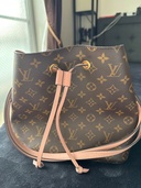 ルイヴィトン　ネオノエ（ブランドバッグ）の商品画像 - 査定依頼日：2026年3月6日 - 最高査定価格：210,000円