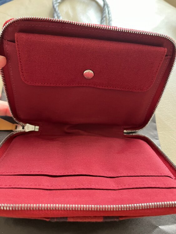 エルメス　財布（ブランド財布・小物）の商品画像 - 査定依頼日：2025年1月14日 - 最高査定価格：7,000円