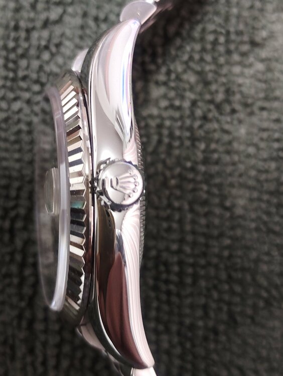 ロレックス デイトジャスト （高級時計）の商品画像 - 査定依頼日：2025年12月27日 - 最高査定価格：1,400,000円