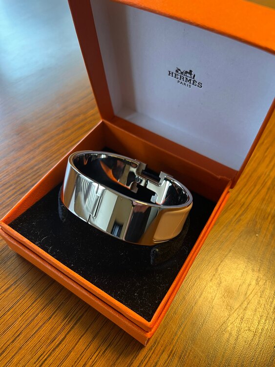 クリッククラックH?（ブランド財布・小物）の商品画像 - 査定依頼日：2025年5月13日 - 最高査定価格：35,000円