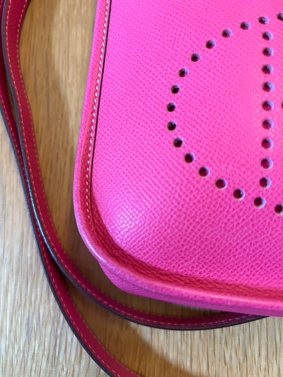 エヴリンTPM（ブランドバッグ）の商品画像 - 査定依頼日：2025年11月17日 - 最高査定価格：230,000円